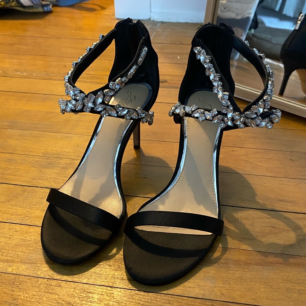 Jewel Badgley Mischka Heels